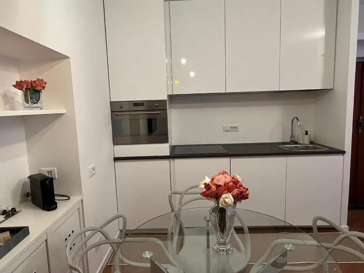 Casa Vercelli Delizioso Bilocale Moderno Nella Vecchia Milano 0*, Milan